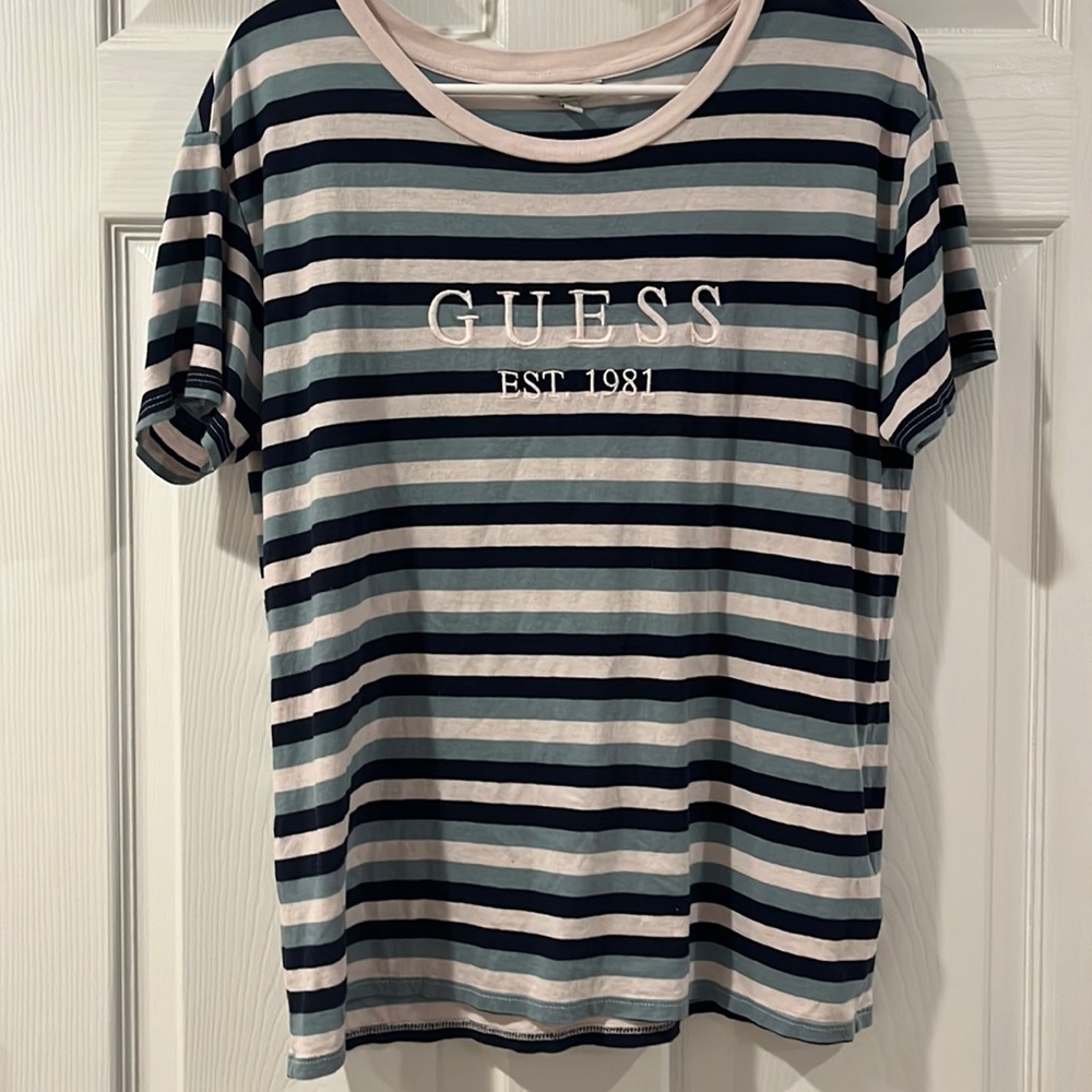 Womens Guess T-Shirt